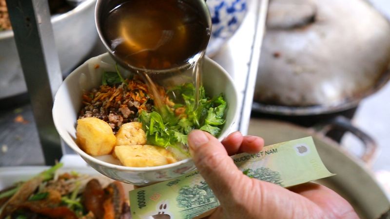 Những món ăn đậm đà hương vị của người dân Hà Nội