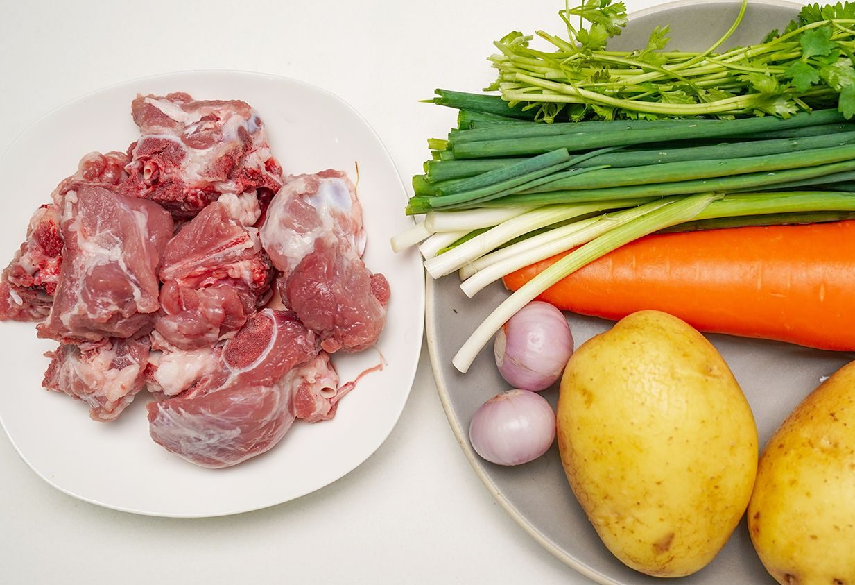 Nguyên liệu cần dùng để nấu súp thịt bò rau củ