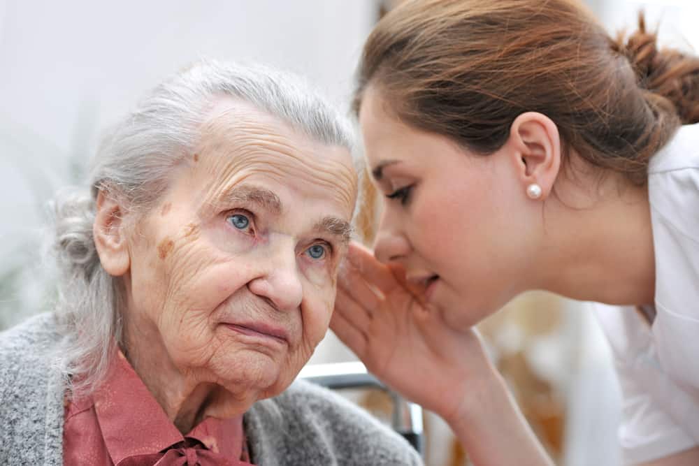 5 loại thực phẩm giúp người già bảo vệ thính lực hiệu quả